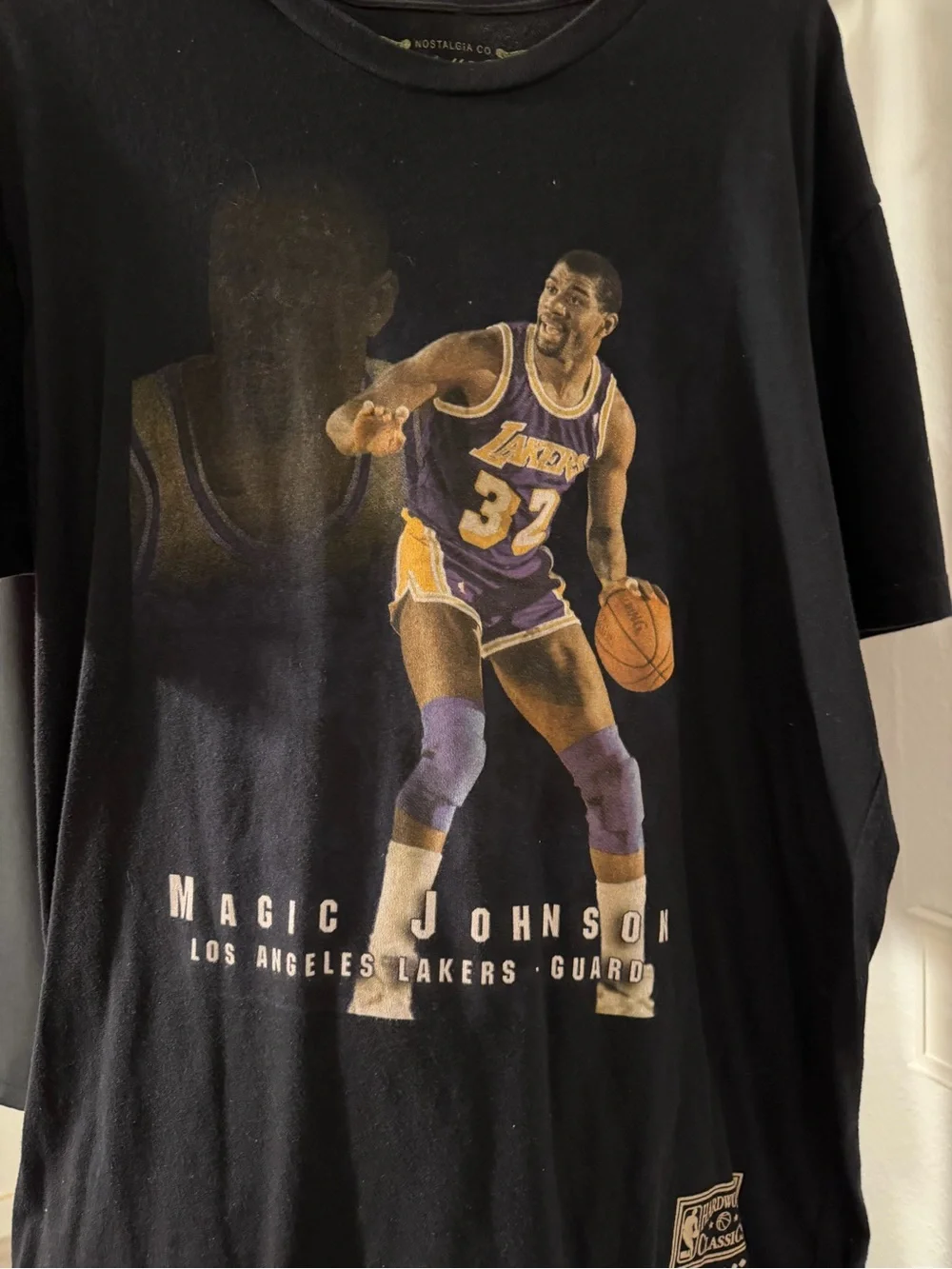 Mitchell & Ness LA Lakers Magic Johnson #32 Player Graphic Vintage Style Tee